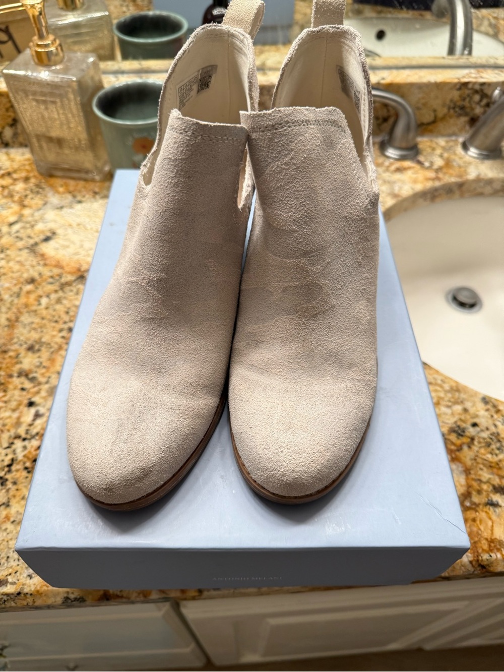 New! Toms Beige Suede Wedge Ankle Booties - Picture 5 of 5
